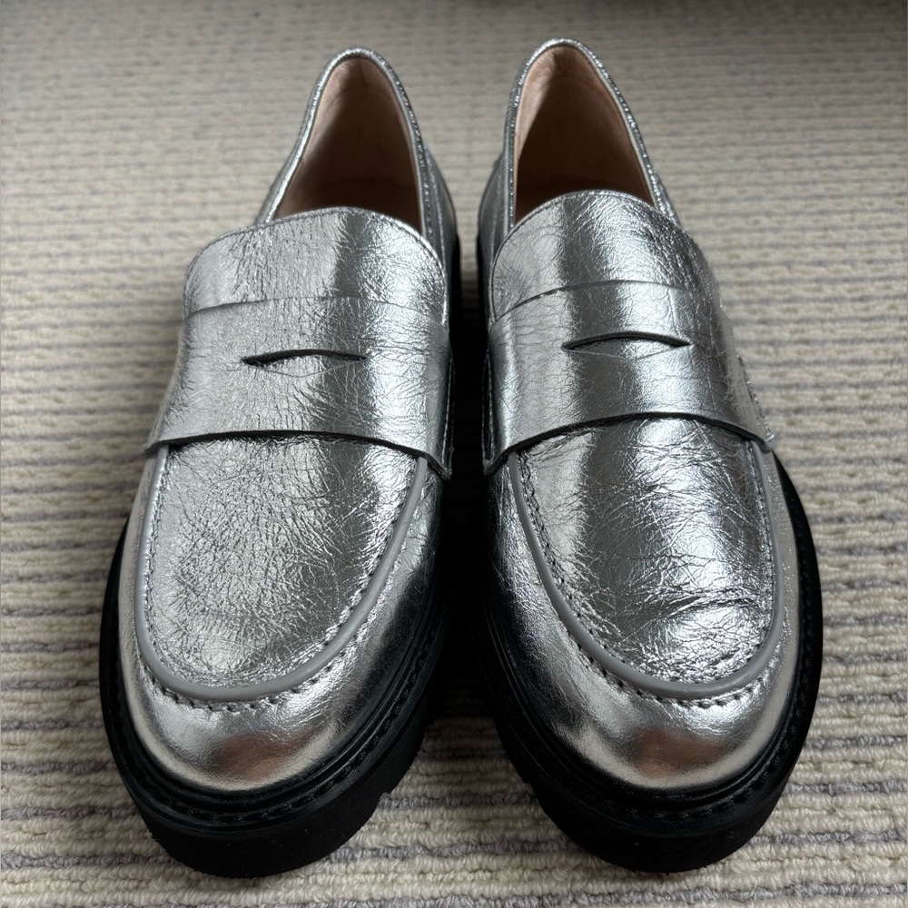 Stuart Weitzman Silver Metallic Lug Sole Penny Loafers NWOT - Women’s 5B - Picture 2 of 9